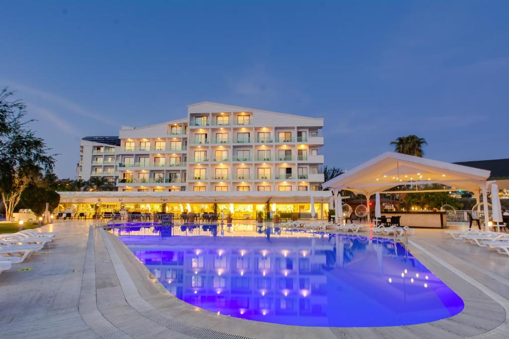Istanbul & All Inclusive Antalya Holidays