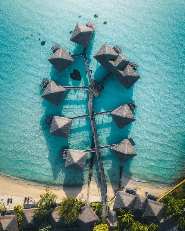 Bora Bora Travel Deals