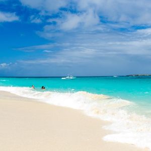 Cheap Flights to Bahamas
