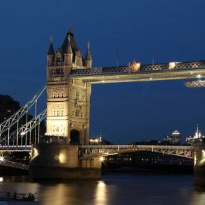 Flights to London from Mexico