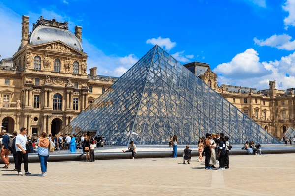 Paris Holiday
