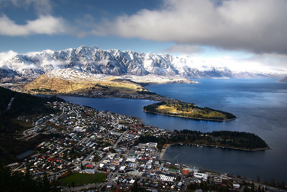 12 nights Across Australia & New Zealand