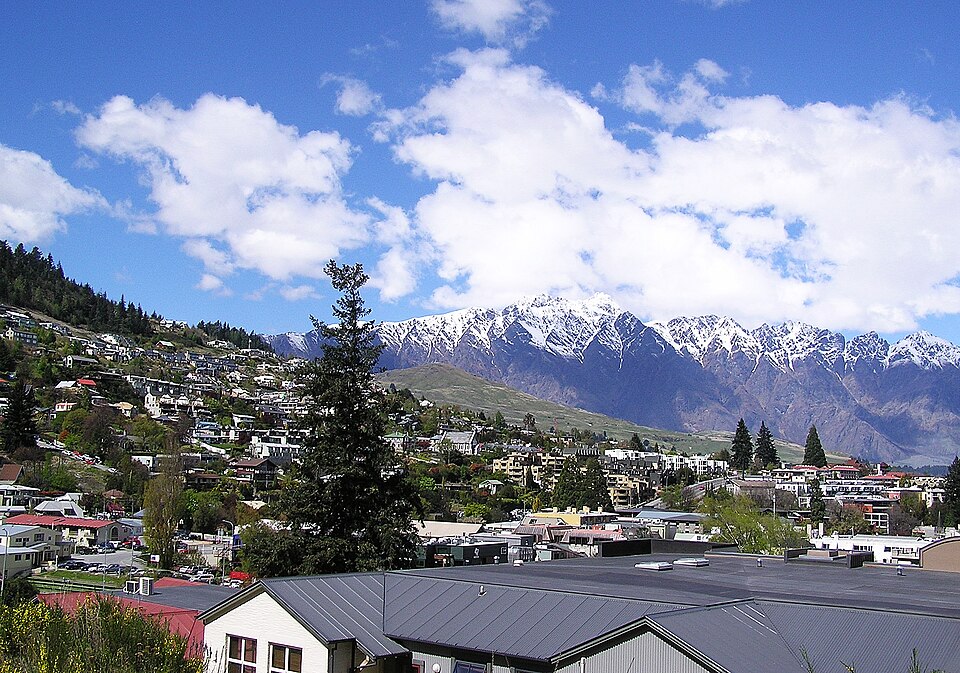 12 nights Across Australia & New Zealand
