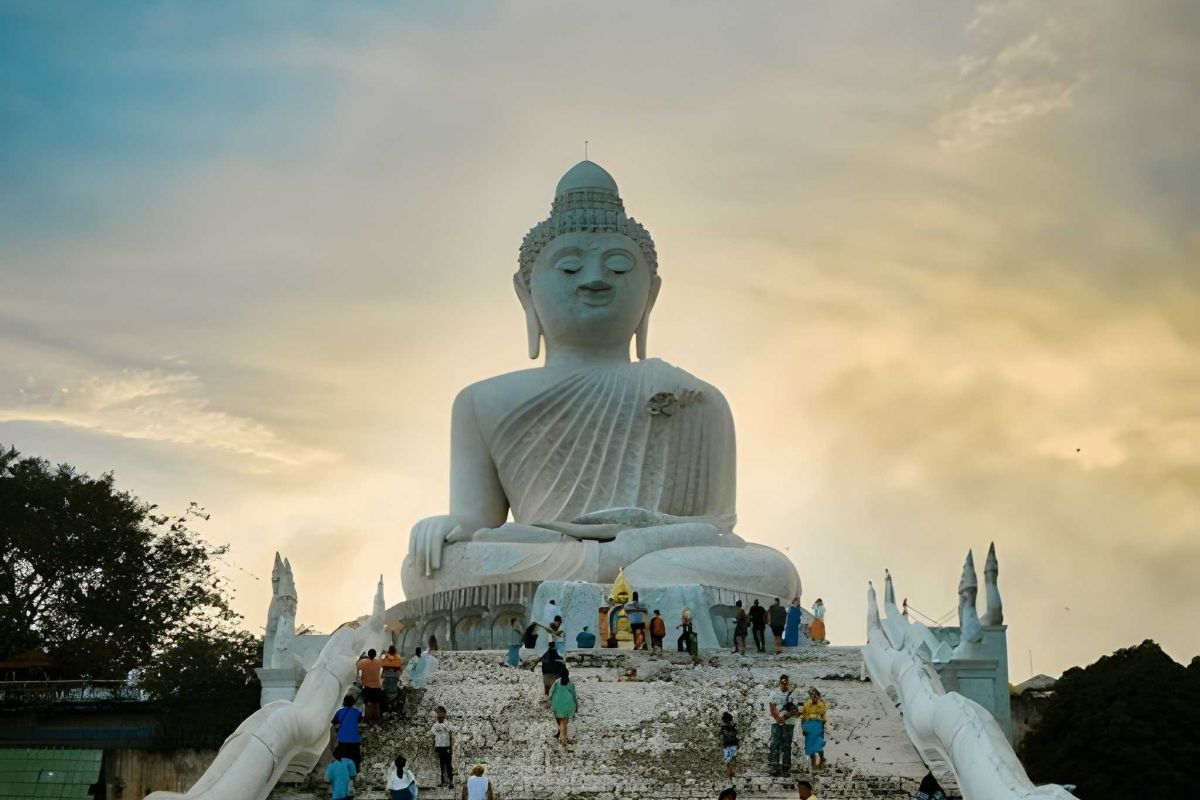 Asia’s Hidden Wilderness: Elephant Hills & Borneo – 9 Nights