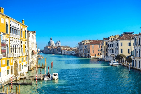 Venice Holiday